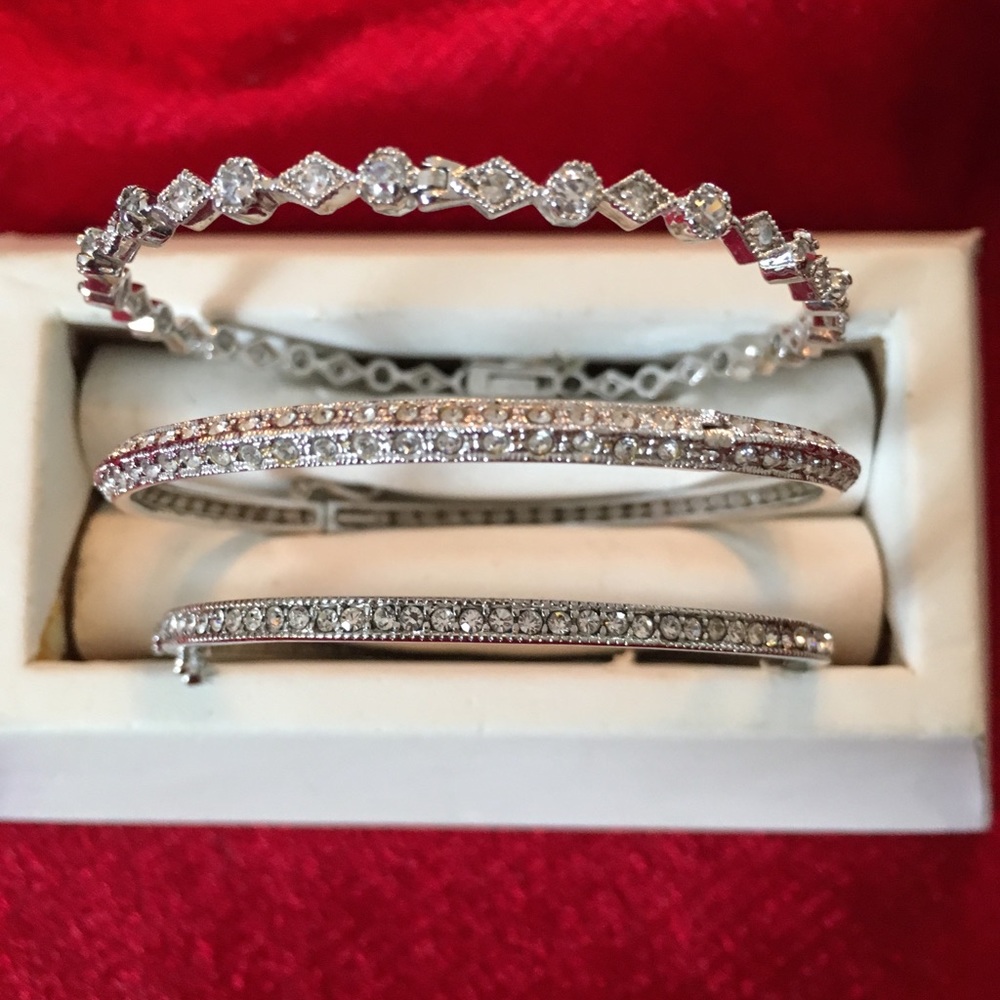 Bracelts
